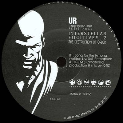 UNDERGROUND RESISTANCE 『WORLD 2 WORLD』 156703.jpg